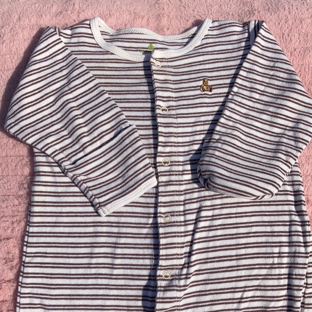 ⭐️Lot of 4⭐️ 3-6M Gap/Old Navy Onesies, Footies - Picture 3 of 13